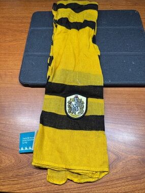 Warner Bros. Harry Potter Scarf - Yellow and Black Stripes with Crest